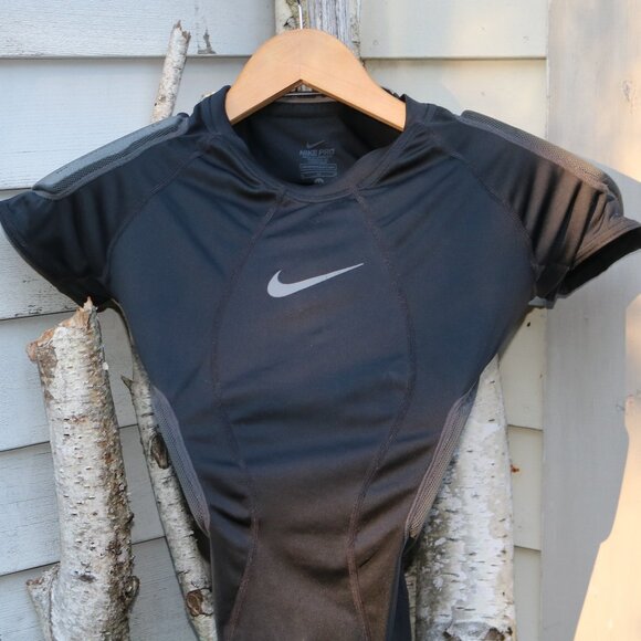 Nike Pro Hyperstrong Black Grey Football Compression Shirt w Pads Sz MEDIUM - Picture 2 of 12